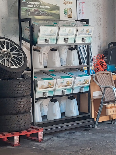 Tush car garage