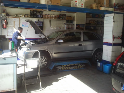 Lavado y Engrase Herrero Mantenimiento del Automovil Aceites Filtros Frenos Amortiguadores ITV